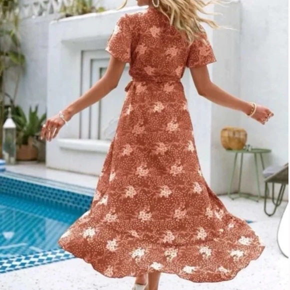 Boho Green Ruffle Hem Butterfly Sleeve Wrap Dress - Picture 14 of 15